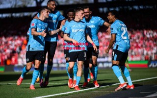 星空体育官方网站-勒沃库森客场大捷，士气飙升持续高涨