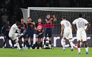 星空体育官网-梅西打进关键进球，帮助巴黎圣日耳曼晋级欧冠