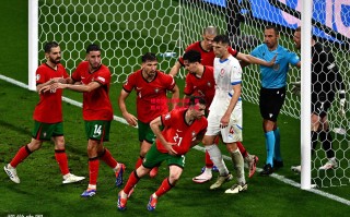 星空体育app-捷克斩获关键进球，险胜乌克兰，晋级下一轮