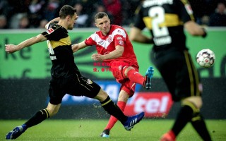 星空体育app-沙尔克球员整体发挥不佳，吞下败绩