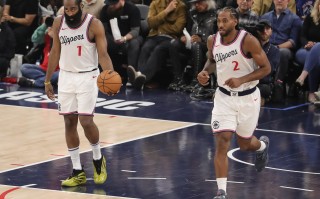 快船逆袭成功，雏鹿坐镇下一场比赛