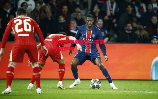 星空体育官网入口-利物浦惨遭逆转，欧冠夺冠梦破