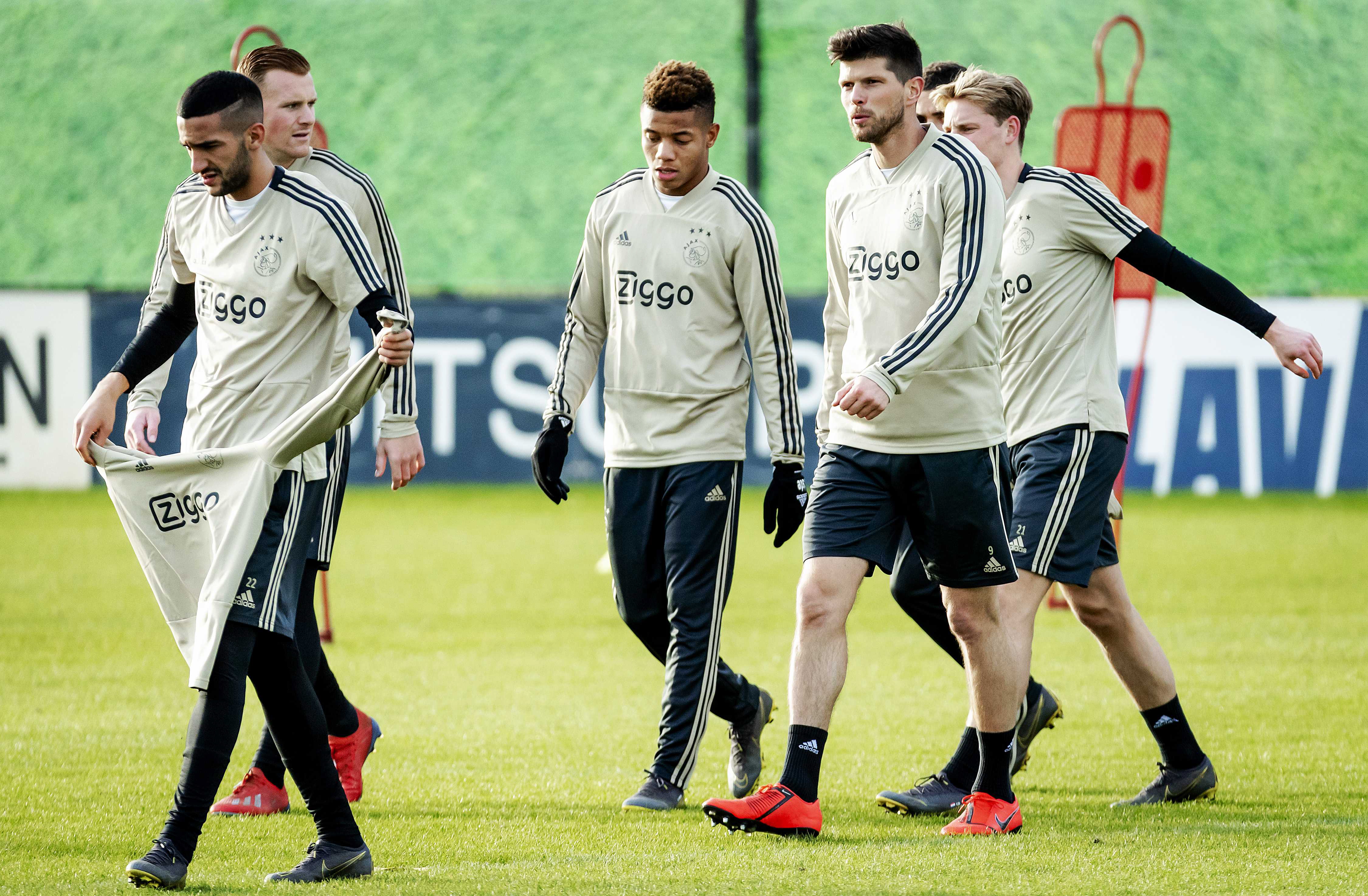 阿贾克斯展开备战模式，全队备战对决-第2张图片-星空体育官方网站